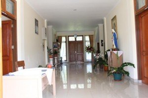 Ratna Timur Tumarendem Manado